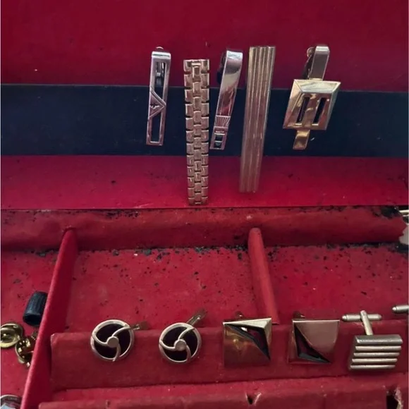 VINTAGE TIE CLIPS & CUFF LINKS - Picture 5 of 8